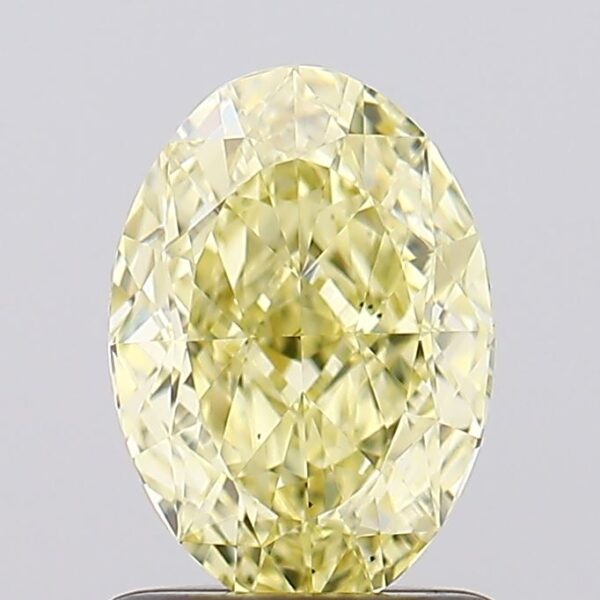 1.21 carat,  colour, VS2 clarity, Oval shape, Lab Grown Diamond.