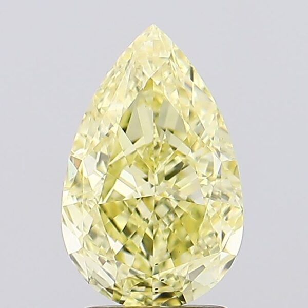 2.6 carat,  colour, VS1 clarity, Pear shape, Lab Grown Diamond.
