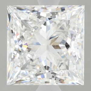 2.72 carat, E colour, VVS2 clarity, Princess shape, Lab Grown Diamond.