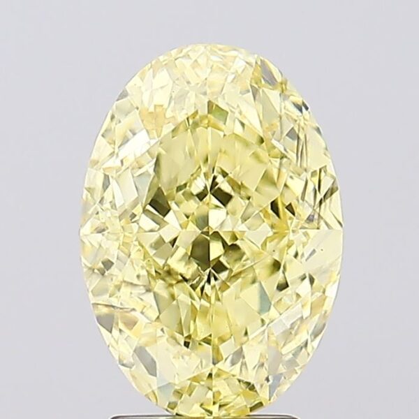 4.15 carat,  colour, VS2 clarity, Oval shape, Lab Grown Diamond.