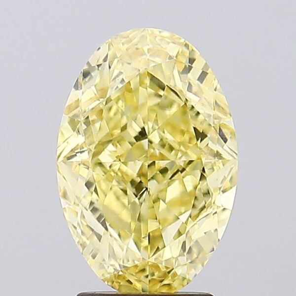 3.59 carat,  colour, VS1 clarity, Oval shape, Lab Grown Diamond.