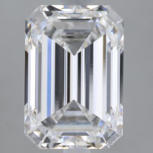 2.57 carat, E colour, VVS2 clarity, Emerald shape, Lab Grown Diamond.