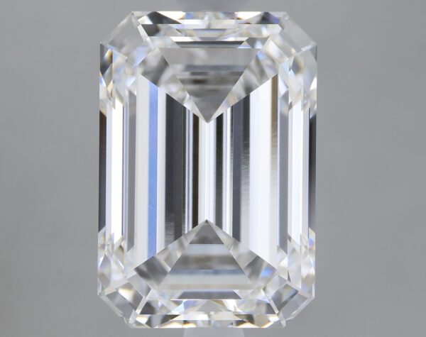 2.57 carat, E colour, VVS2 clarity, Emerald shape, Lab Grown Diamond.
