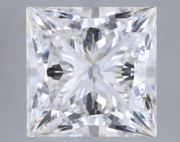 4.54 carat, F colour, VS1 clarity, Princess shape, Lab Grown Diamond.