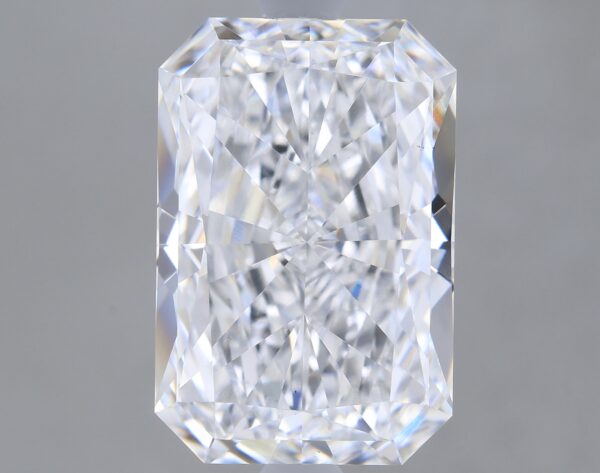 3.58 carat, D colour, VS1 clarity, Radiant shape, Lab Grown Diamond.