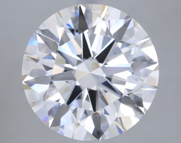 3.7 carat, G colour, VS2 clarity, Round shape, Lab Grown Diamond.