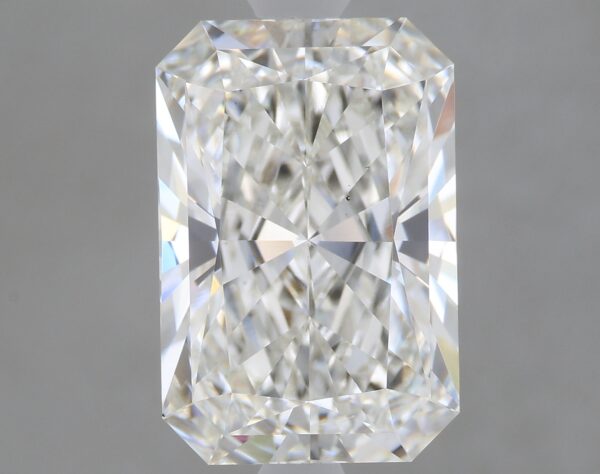 3.02 carat, G colour, VS2 clarity, Radiant shape, Lab Grown Diamond.