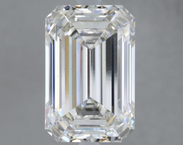 7.61 carat, G colour, VS2 clarity, Emerald shape, Lab Grown Diamond.