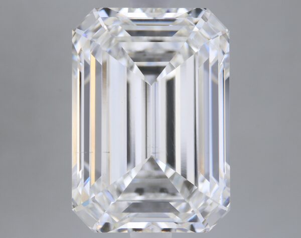 4.56 carat, E colour, VS1 clarity, Emerald shape, Lab Grown Diamond.