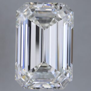 5.57 carat, G colour, VVS2 clarity, Emerald shape, Lab Grown Diamond.