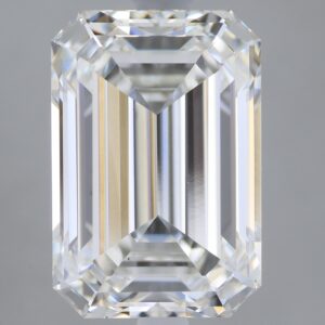 3.59 carat, G colour, VS1 clarity, Emerald shape, Lab Grown Diamond.