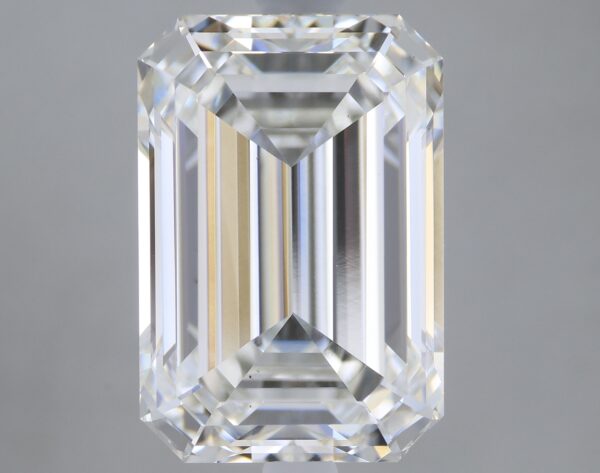 3.59 carat, G colour, VS1 clarity, Emerald shape, Lab Grown Diamond.
