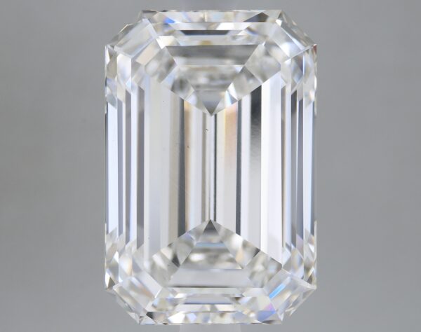 4.04 carat, E colour, VS1 clarity, Emerald shape, Lab Grown Diamond.