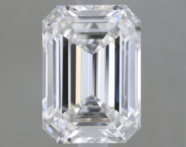 2.08 carat, D colour, VVS2 clarity, Emerald shape, Lab Grown Diamond.