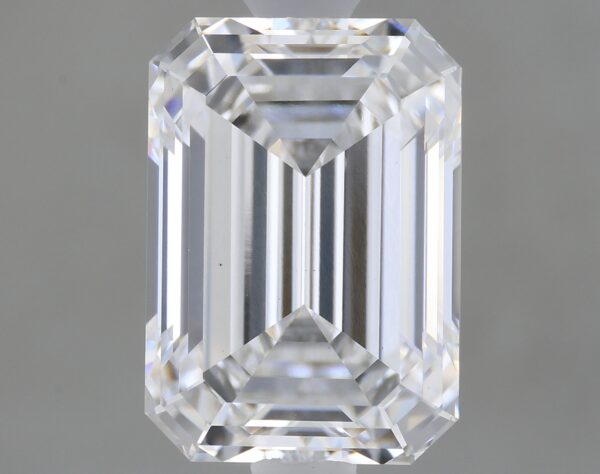 2.1 carat, D colour, VS1 clarity, Emerald shape, Lab Grown Diamond.