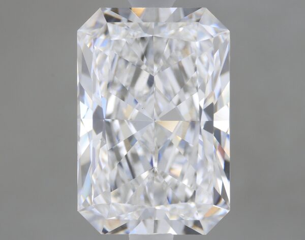 3.08 carat, D colour, VS1 clarity, Radiant shape, Lab Grown Diamond.