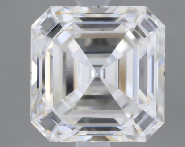 3.56 carat, G colour, VS1 clarity, Asscher shape, Lab Grown Diamond.