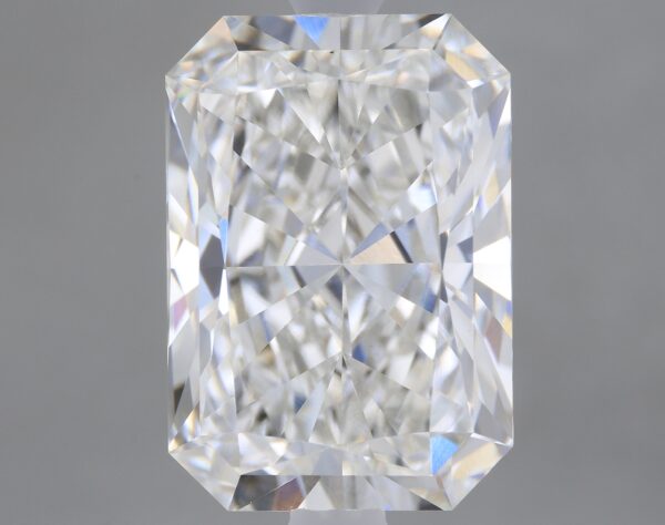 4.11 carat, G colour, VS1 clarity, Radiant shape, Lab Grown Diamond.