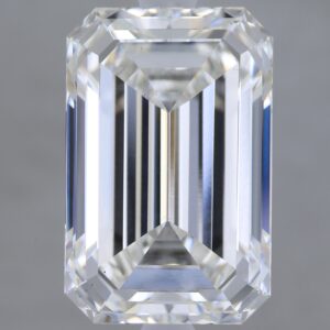 4.86 carat, G colour, VS2 clarity, Emerald shape, Lab Grown Diamond.