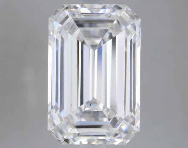 5.08 carat, D colour, VS1 clarity, Emerald shape, Lab Grown Diamond.