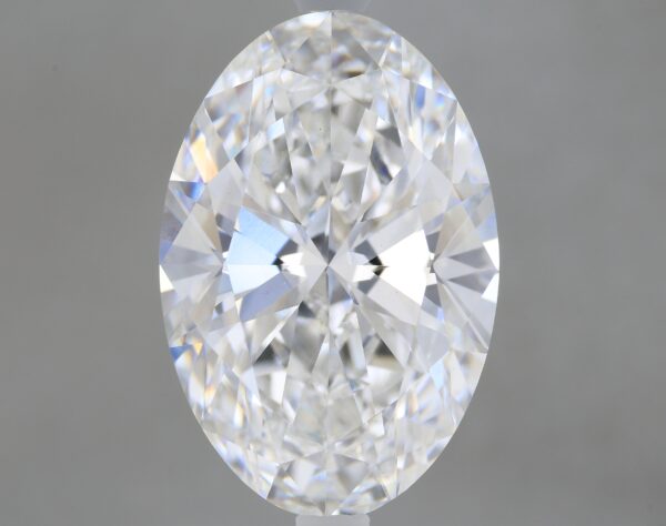 5.07 carat, E colour, VS1 clarity, Oval shape, Lab Grown Diamond.