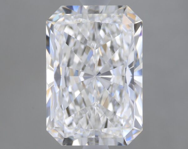 3.06 carat, E colour, VS1 clarity, Radiant shape, Lab Grown Diamond.