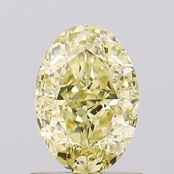 1.1 carat,  colour, VVS2 clarity, Oval shape, Lab Grown Diamond.