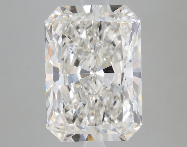 3.18 carat, G colour, VVS2 clarity, Radiant shape, Lab Grown Diamond.