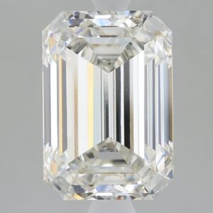 3.18 carat, G colour, VS1 clarity, Emerald shape, Lab Grown Diamond.