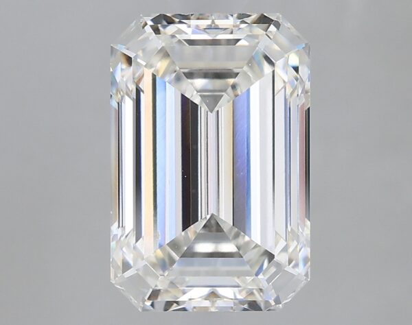 2.66 carat, G colour, VS2 clarity, Emerald shape, Lab Grown Diamond.