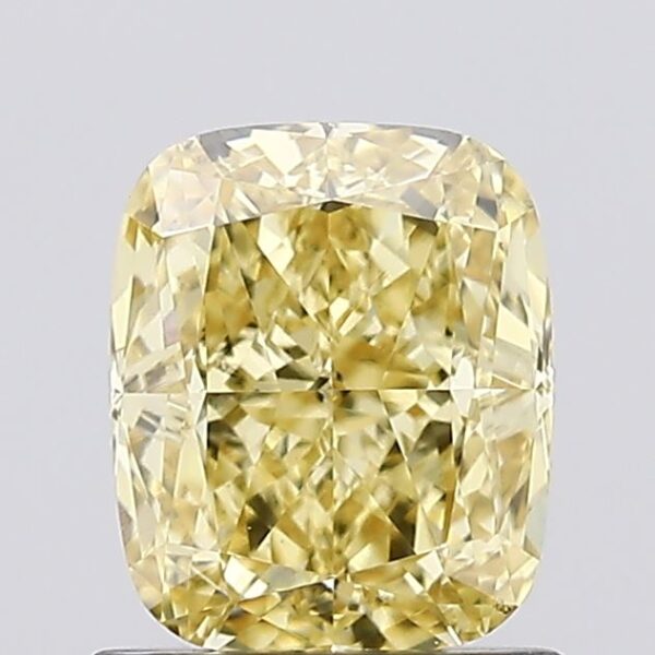 1.08 carat,  colour, VS1 clarity, Cushion shape, Lab Grown Diamond.