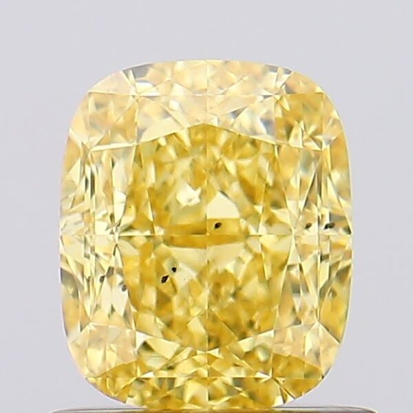 1.06 carat,  colour, VS2 clarity, Cushion shape, Lab Grown Diamond.