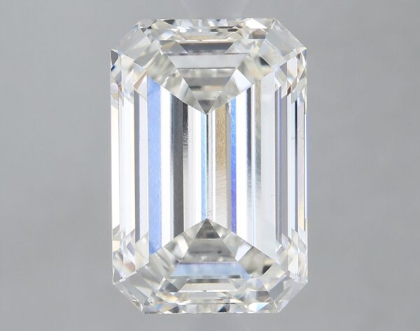 3.16 carat, G colour, VS2 clarity, Emerald shape, Lab Grown Diamond.