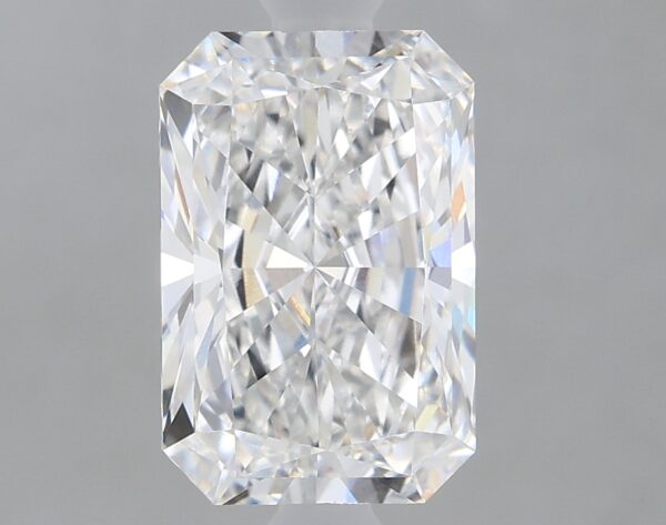1.62 carat, E colour, VVS2 clarity, Radiant shape, Lab Grown Diamond.