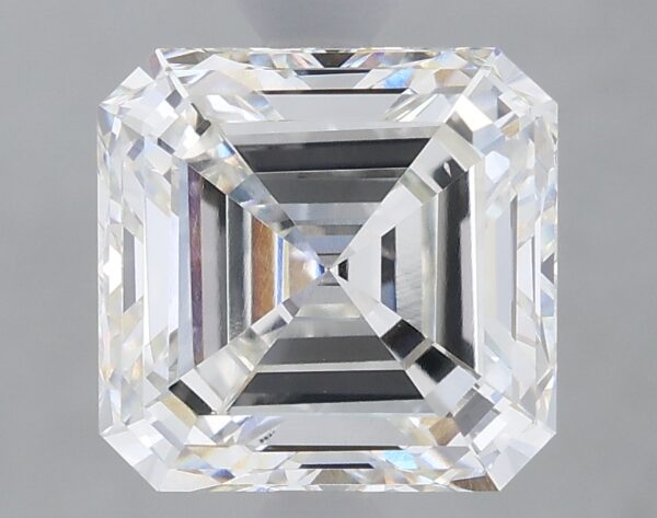 2.21 carat, G colour, VVS2 clarity, Asscher shape, Lab Grown Diamond.