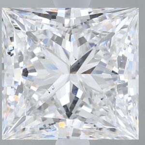 2.71 carat, E colour, VS2 clarity, Princess shape, Lab Grown Diamond.