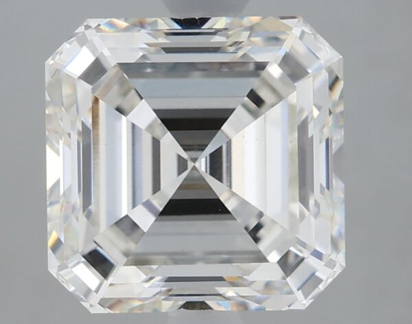 2.7 carat, G colour, VS1 clarity, Asscher shape, Lab Grown Diamond.