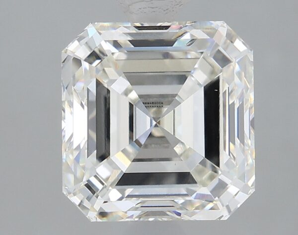 2.18 carat, G colour, VVS2 clarity, Asscher shape, Lab Grown Diamond.