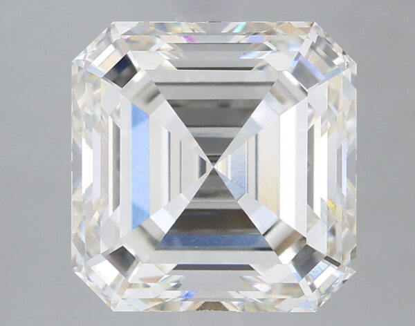 3.36 carat, G colour, VVS2 clarity, Asscher shape, Lab Grown Diamond.