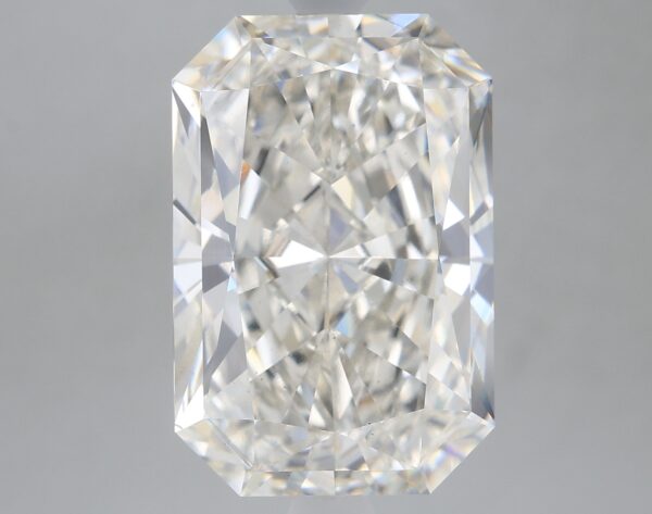 5.33 carat, G colour, VS2 clarity, Radiant shape, Lab Grown Diamond.