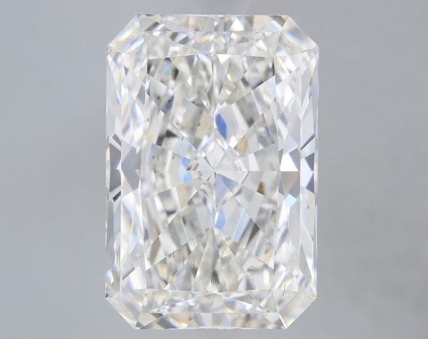 5.21 carat, G colour, VS2 clarity, Radiant shape, Lab Grown Diamond.