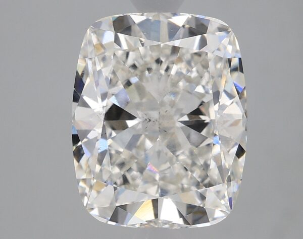 2.69 carat, G colour, VS2 clarity, Cushion shape, Lab Grown Diamond.