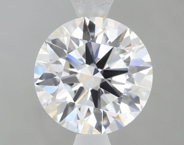 1.39 carat, E colour, VVS2 clarity, Round shape, Lab Grown Diamond.