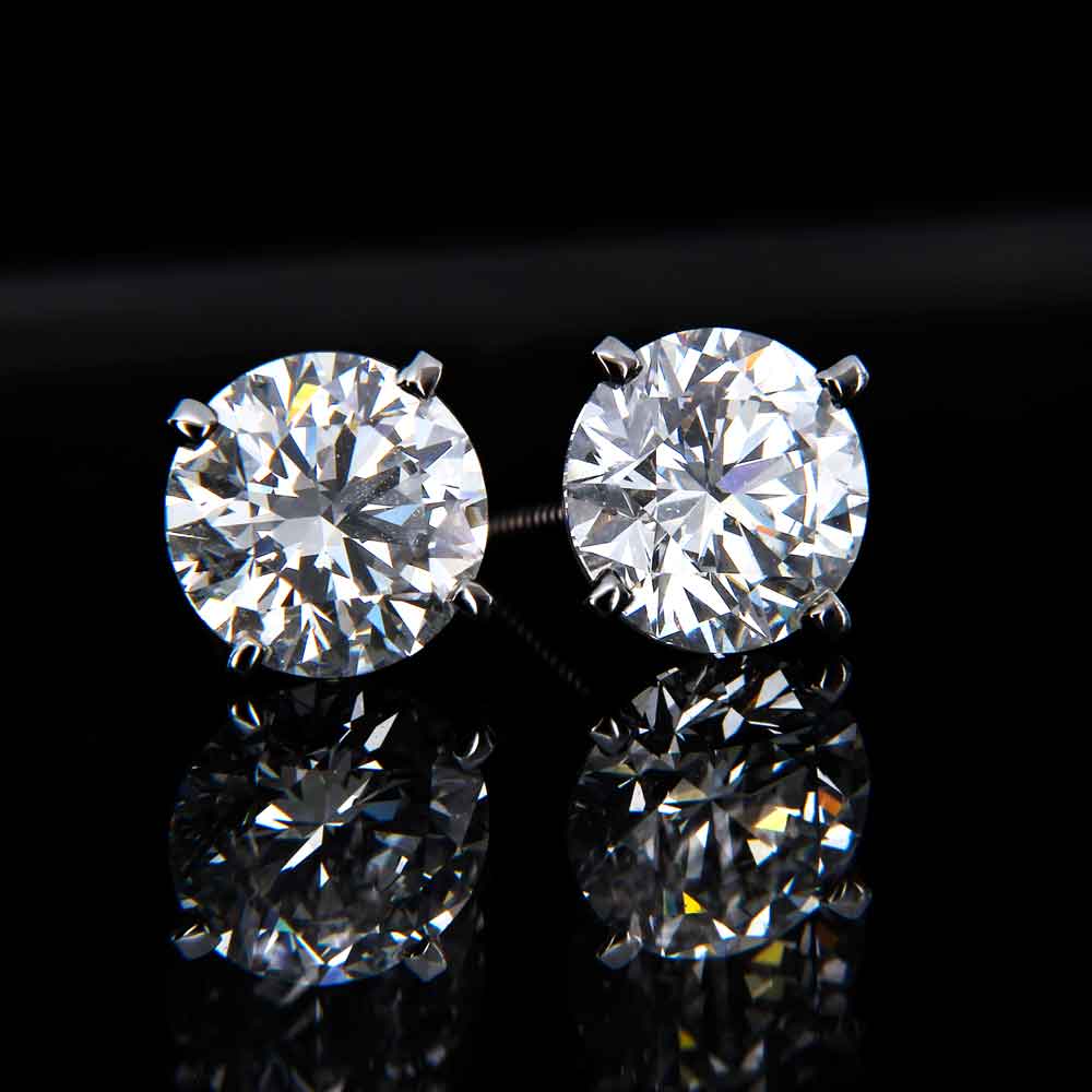 diamond-earrings-blkbgrd_-5164-opt