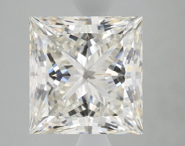 4.03 carat, H colour, VS2 clarity, Princess shape, Lab Grown Diamond.