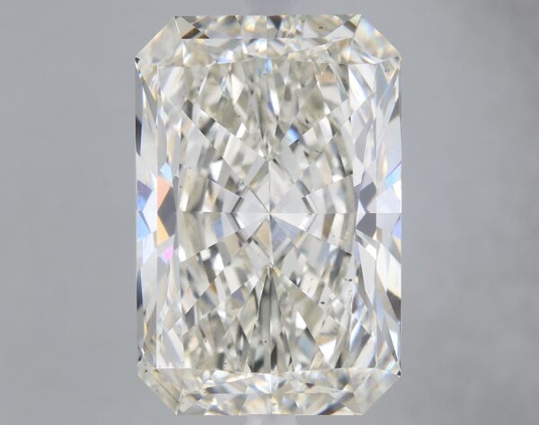 9.09 carat, H colour, VS2 clarity, Radiant shape, Lab Grown Diamond.