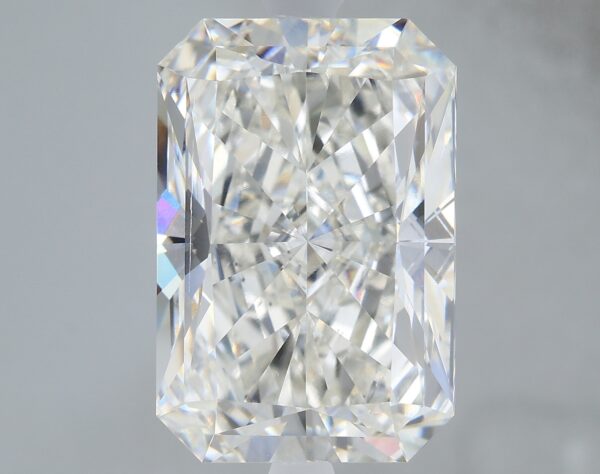 7.04 carat, H colour, VS1 clarity, Radiant shape, Lab Grown Diamond.