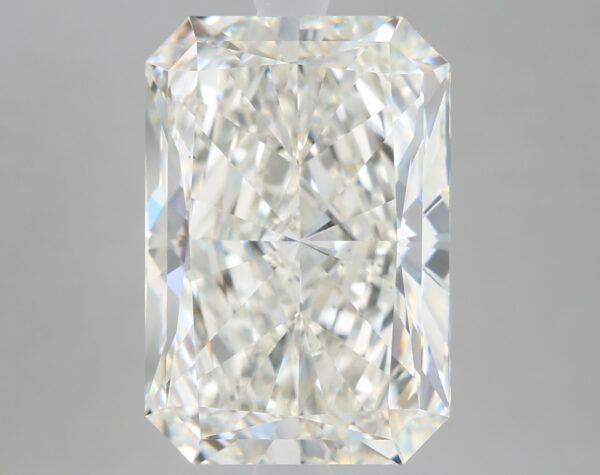 5.54 carat, H colour, VS1 clarity, Radiant shape, Lab Grown Diamond.