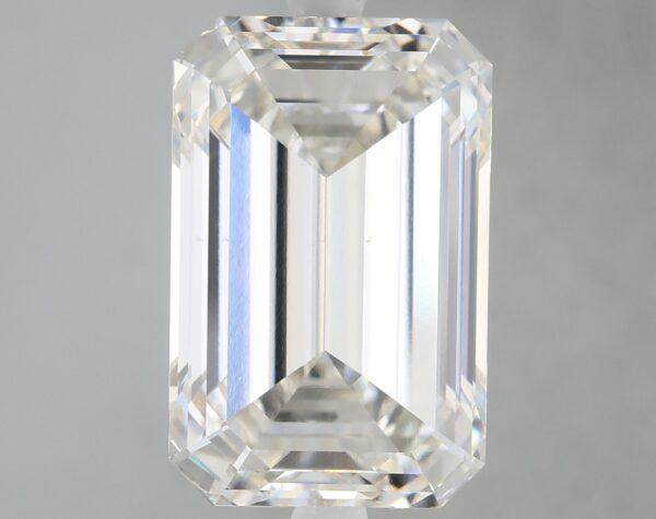 6.06 carat, H colour, VS1 clarity, Emerald shape, Lab Grown Diamond.