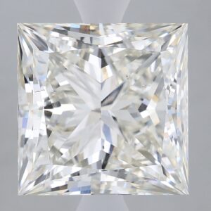3.73 carat, H colour, VS2 clarity, Princess shape, Lab Grown Diamond.